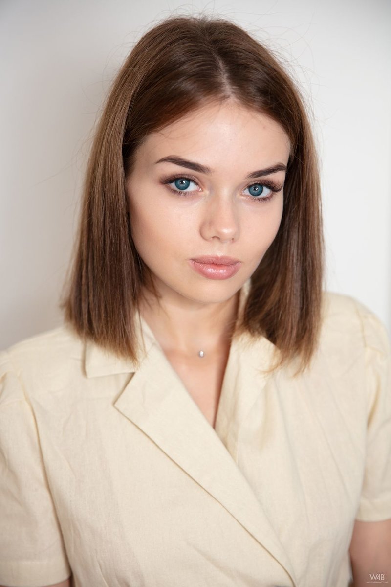 Галя, 30 лет, 0 размер груди